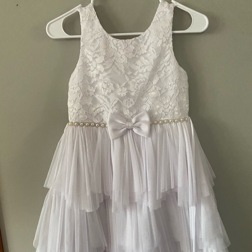 American Princess floral lace and tulle white flower girl dress size‎ 12